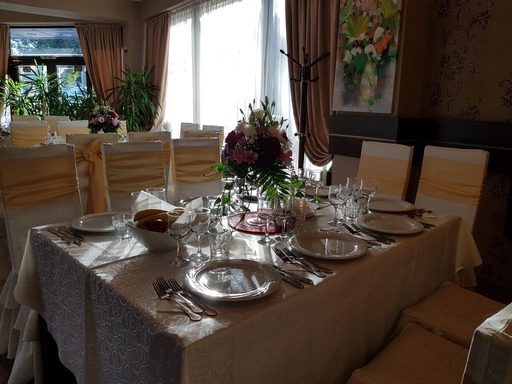 Indiana Hotel Ясси Екстер'єр фото