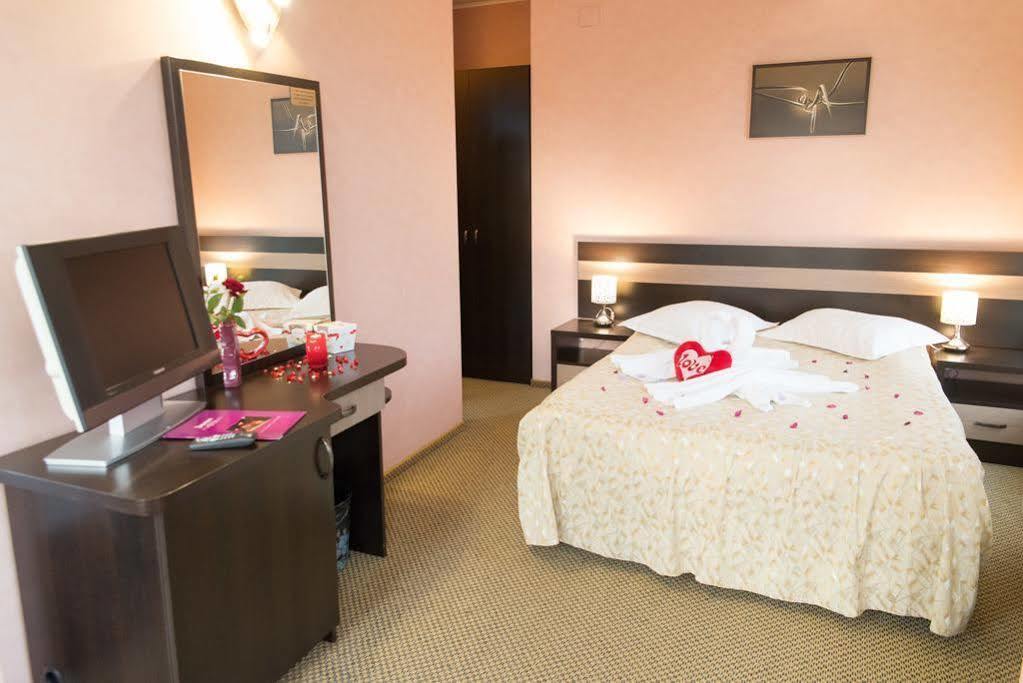 Indiana Hotel Ясси Екстер'єр фото