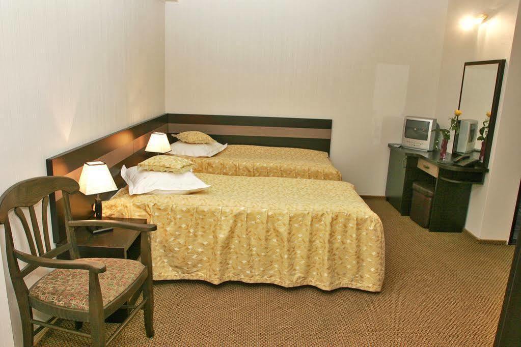 Indiana Hotel Ясси Екстер'єр фото