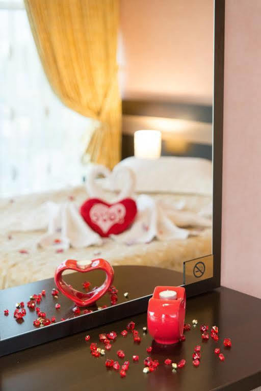 Indiana Hotel Ясси Екстер'єр фото